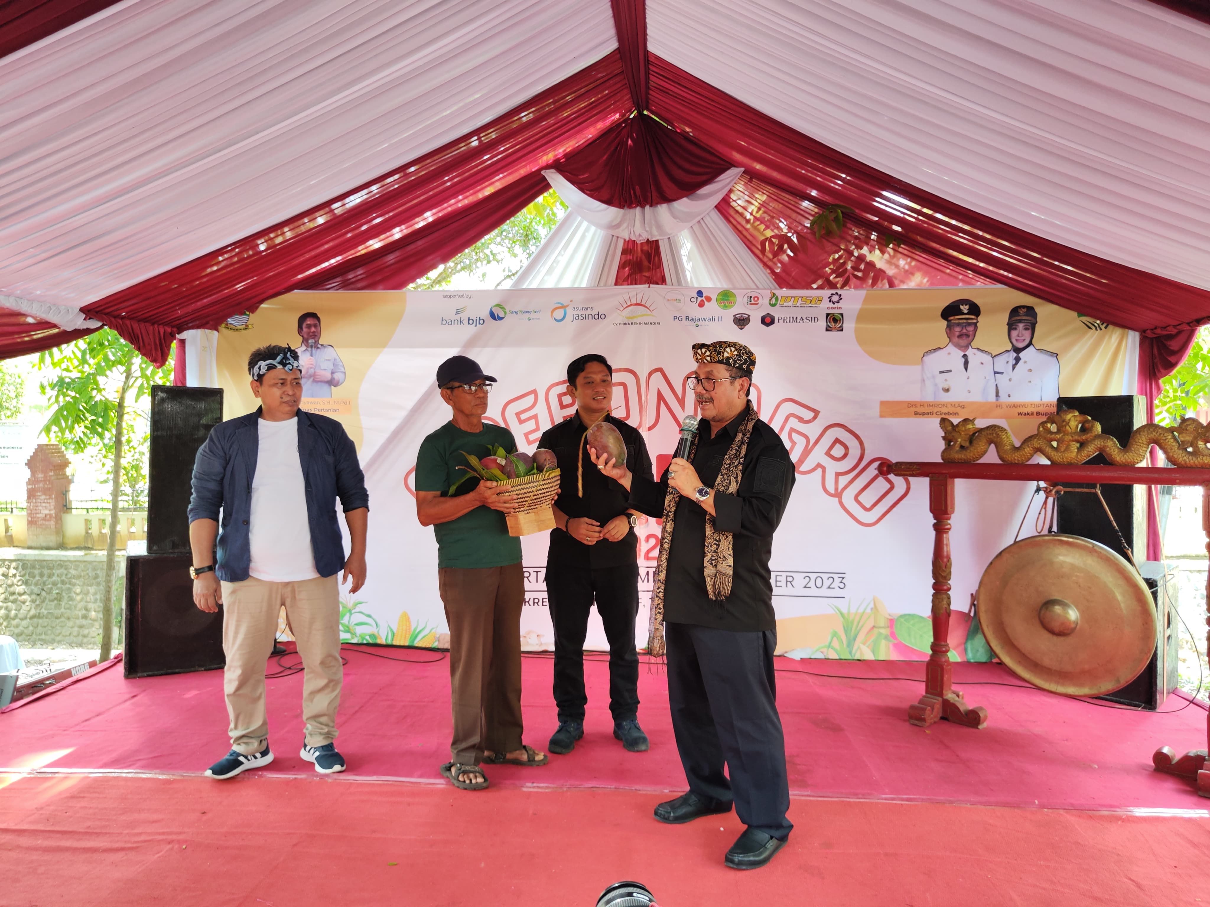 KEGIATAN GERDAL AKABI DI POKTAN GAJAH BAKTI III DESA CIAWIGAJAH KECAMATAN BEBER KABUPATEN CIREBON